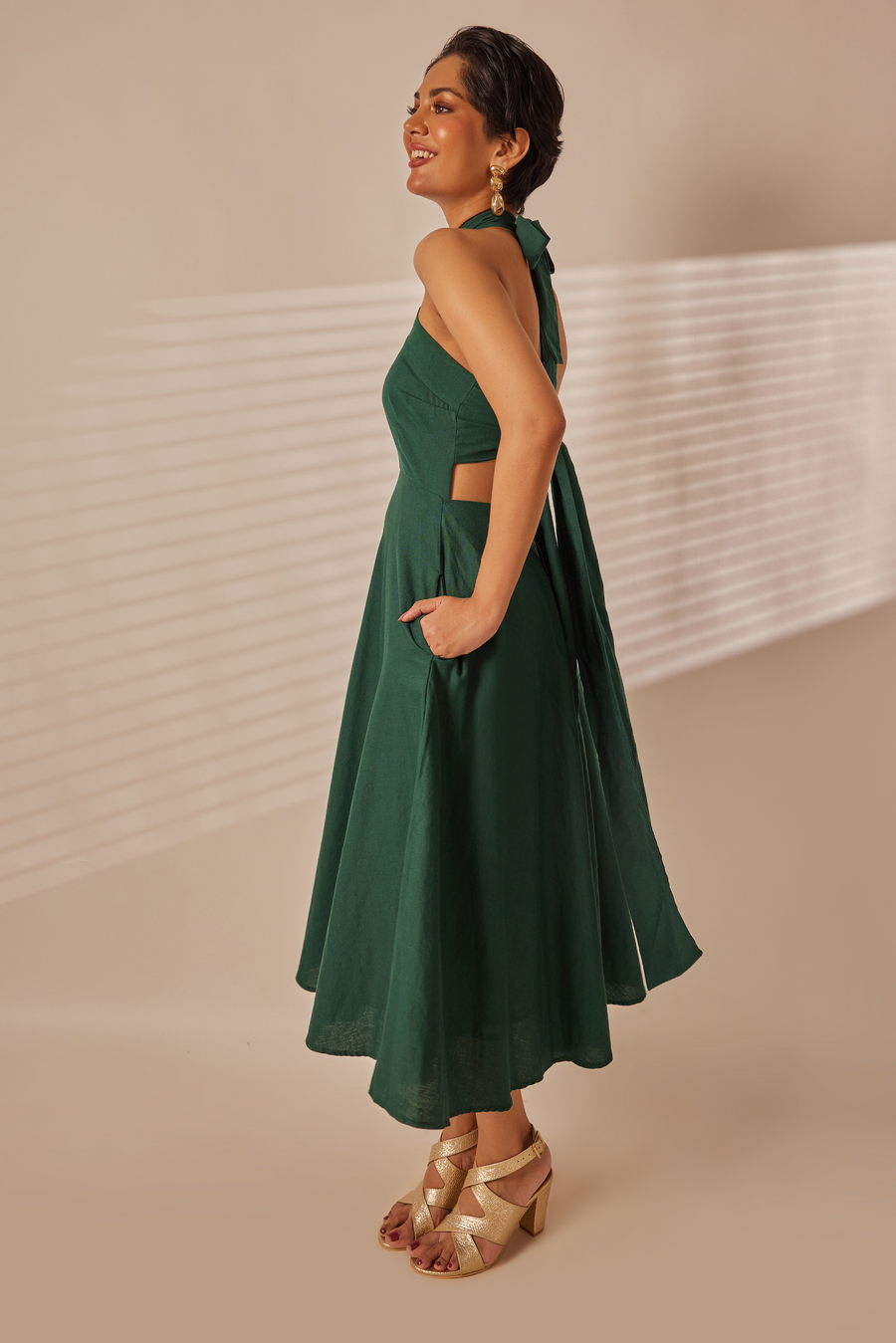 Ray Emerald Green Halter Midi Dress Amaatie Ray Emerald Green Halter Midi Dress Amaatie